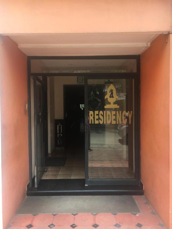 Anupam Residency Hotel Kochi Bagian luar foto